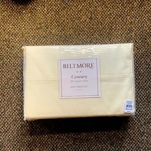 King size Egyptian Cotton sheet set. Cream color. NWT